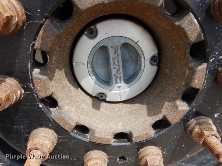 image for item IN9889 2015 Ford F550 Super Duty XL  truck cab and chassis