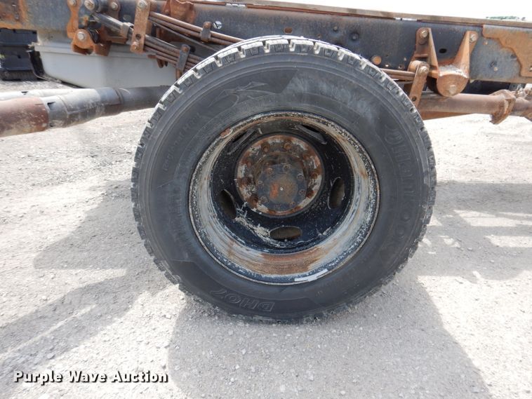 image for item IN9889 2015 Ford F550 Super Duty XL  truck cab and chassis