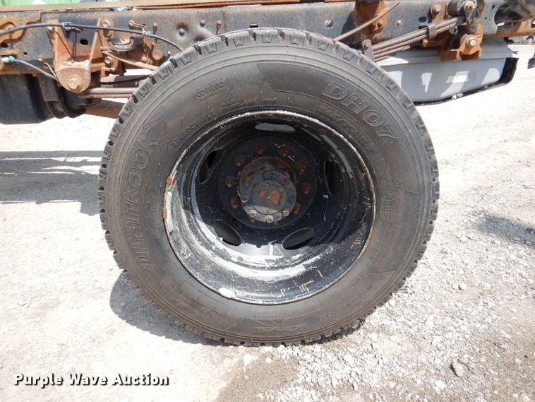 image for item IN9889 2015 Ford F550 Super Duty XL  truck cab and chassis