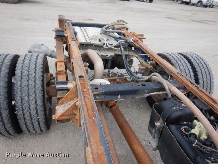 image for item IN9891 2015 Ford F550 Super Duty XL  truck cab and chassis