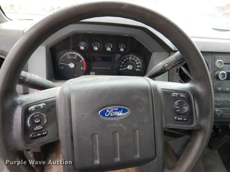 image for item IN9891 2015 Ford F550 Super Duty XL  truck cab and chassis