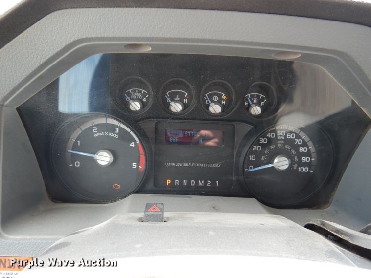 image for item IN9891 2015 Ford F550 Super Duty XL  truck cab and chassis