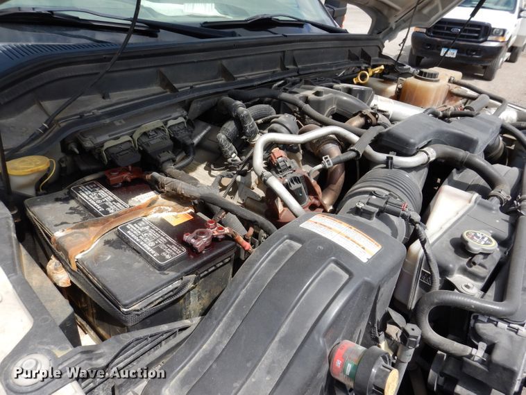 image for item IN9891 2015 Ford F550 Super Duty XL  truck cab and chassis