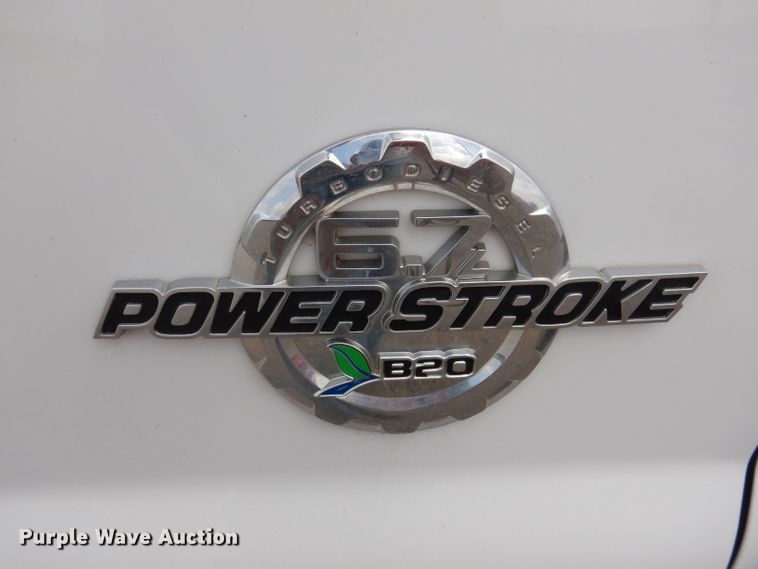 image for item IN9891 2015 Ford F550 Super Duty XL  truck cab and chassis