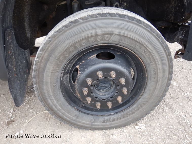 image for item IN9891 2015 Ford F550 Super Duty XL  truck cab and chassis