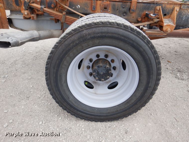 image for item IN9891 2015 Ford F550 Super Duty XL  truck cab and chassis