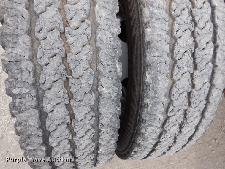 image for item IN9891 2015 Ford F550 Super Duty XL  truck cab and chassis