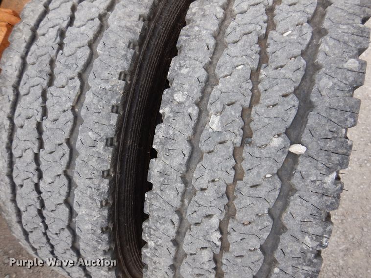 image for item IN9891 2015 Ford F550 Super Duty XL  truck cab and chassis