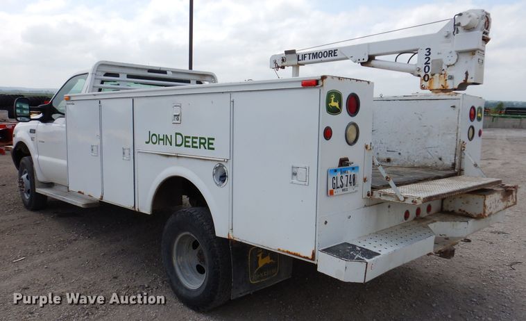 image for item IN9892 2002 Ford F350 Super Duty XL  utility bed pickup truck