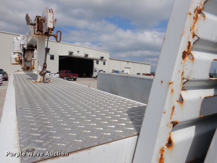 image for item IN9892 2002 Ford F350 Super Duty XL  utility bed pickup truck