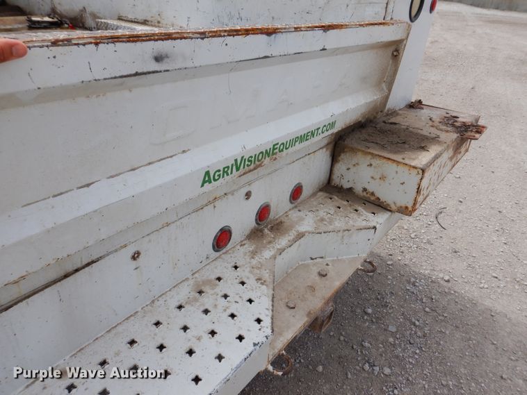 image for item IN9892 2002 Ford F350 Super Duty XL  utility bed pickup truck