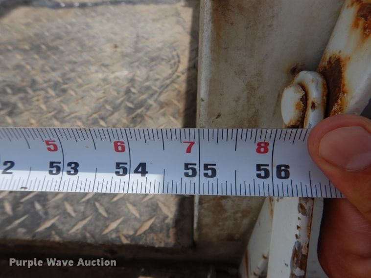 image for item IN9892 2002 Ford F350 Super Duty XL  utility bed pickup truck