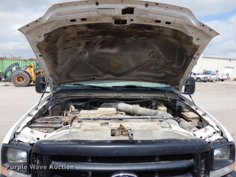 image for item IN9892 2002 Ford F350 Super Duty XL  utility bed pickup truck