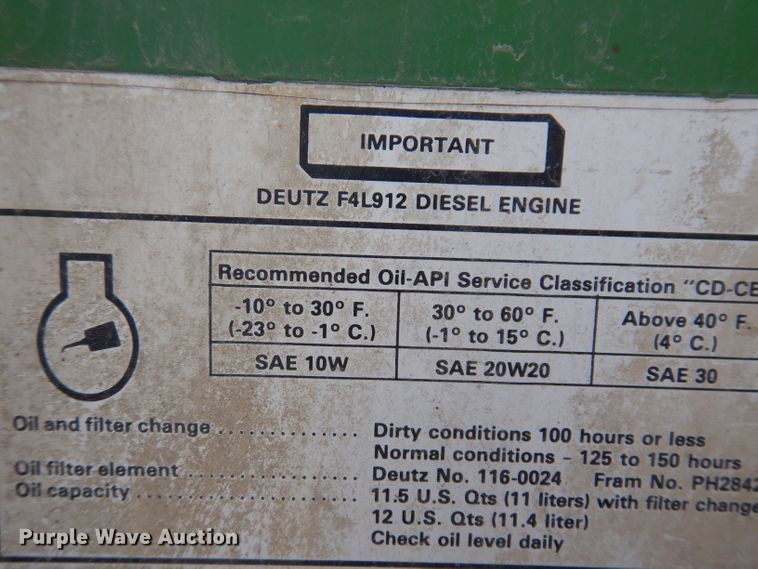 image for item IN9893 1996 International 4700  utility / service truck