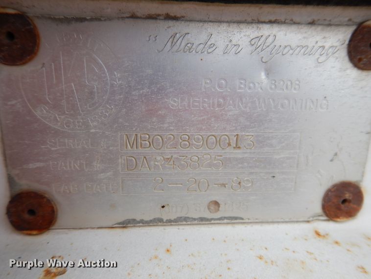 image for item IN9893 1996 International 4700  utility / service truck