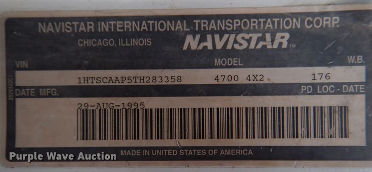 image for item IN9893 1996 International 4700  utility / service truck