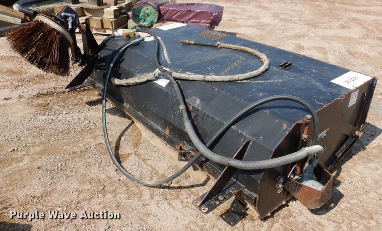 image for item IN9900 John Deere Worksite Pro BP84  89"W skid steer broom