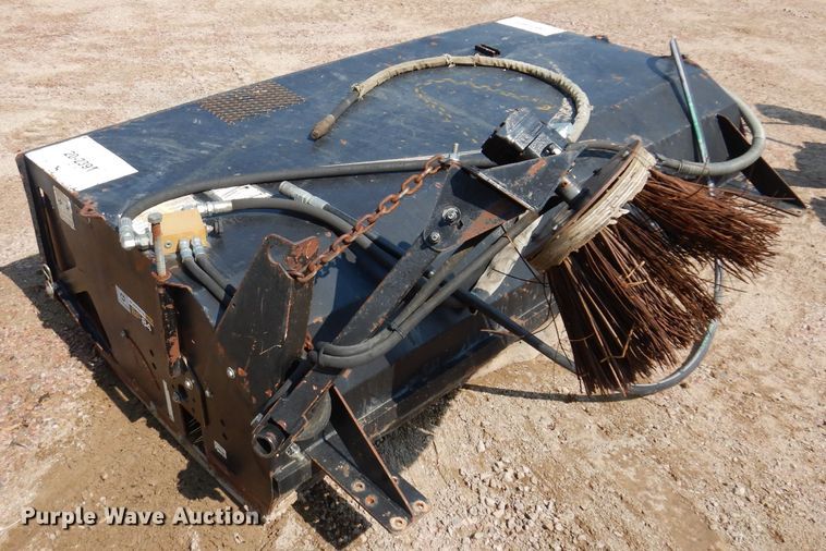 image for item IN9900 John Deere Worksite Pro BP84  89"W skid steer broom