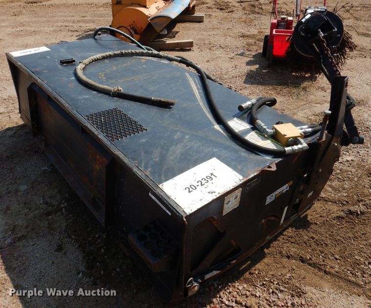 image for item IN9900 John Deere Worksite Pro BP84  89"W skid steer broom