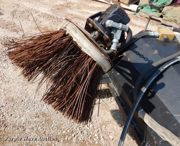 image for item IN9900 John Deere Worksite Pro BP84  89"W skid steer broom