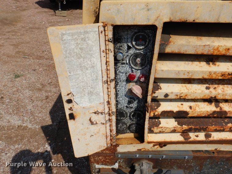 image for item IN9902 1998 Atlas Copco XAS 96  air compressor