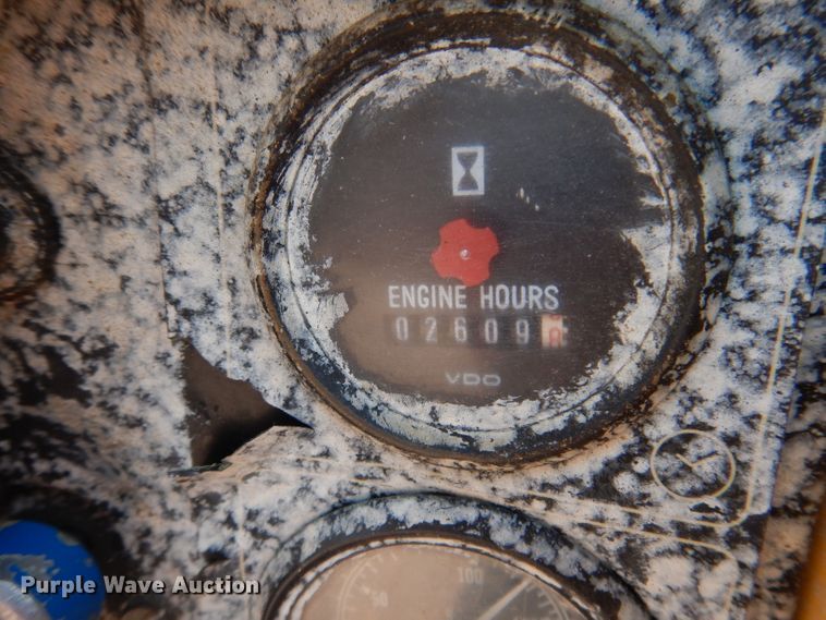 image for item IN9902 1998 Atlas Copco XAS 96  air compressor