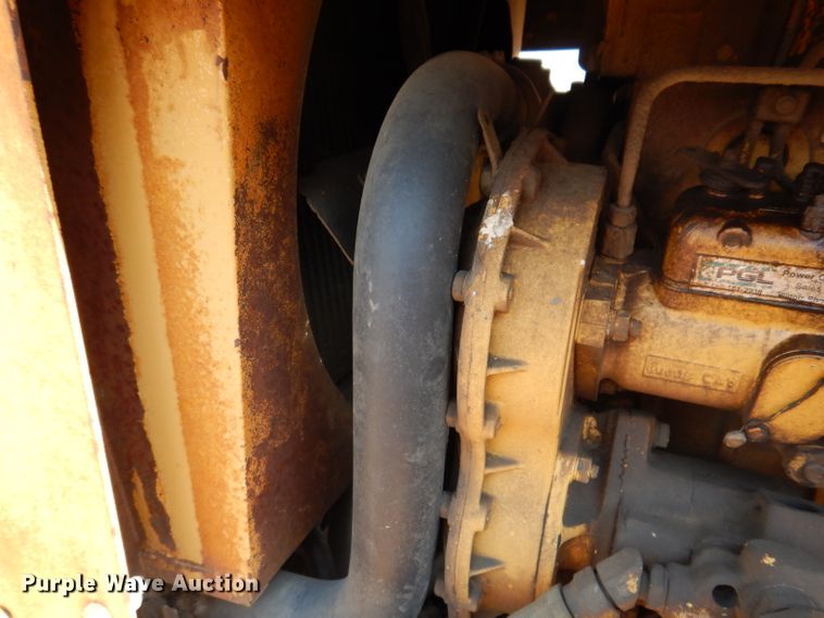 image for item IN9904 Hyster C530A  pneumatic roller