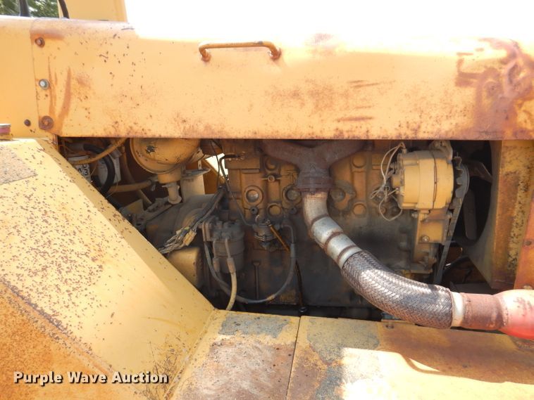 image for item IN9904 Hyster C530A  pneumatic roller