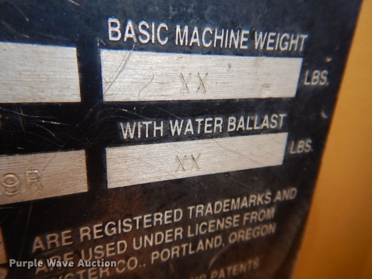 image for item IN9904 Hyster C530A  pneumatic roller