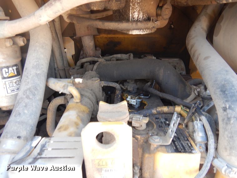 image for item IP9530 2014 Caterpillar 236D  skid steer loader