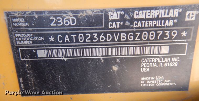image for item IP9530 2014 Caterpillar 236D  skid steer loader