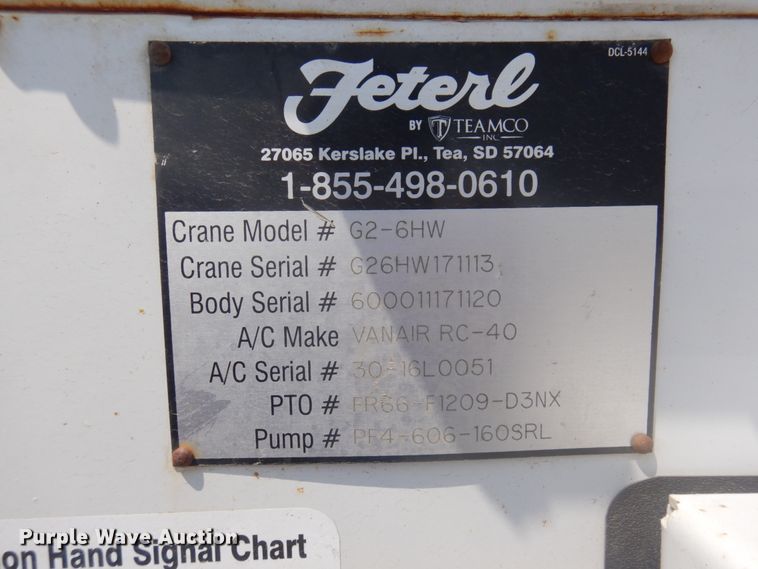 image for item IP9531 2017 Ford F550 Super Duty  SuperCab utility / service truck