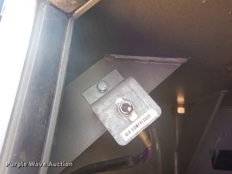 image for item IP9531 2017 Ford F550 Super Duty  SuperCab utility / service truck