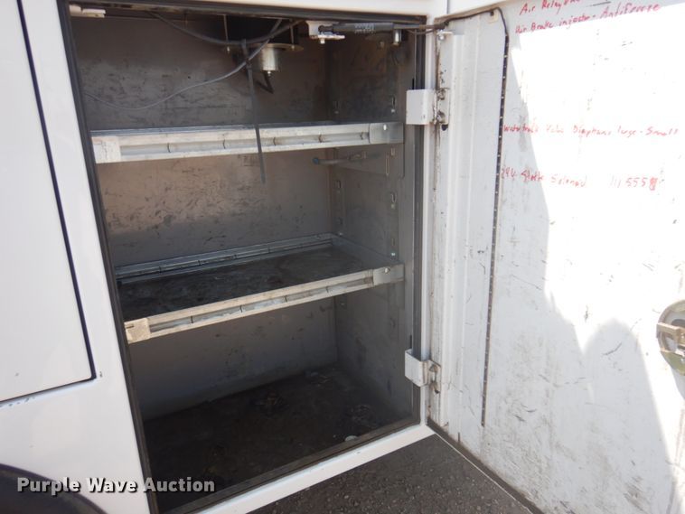 image for item IP9531 2017 Ford F550 Super Duty  SuperCab utility / service truck