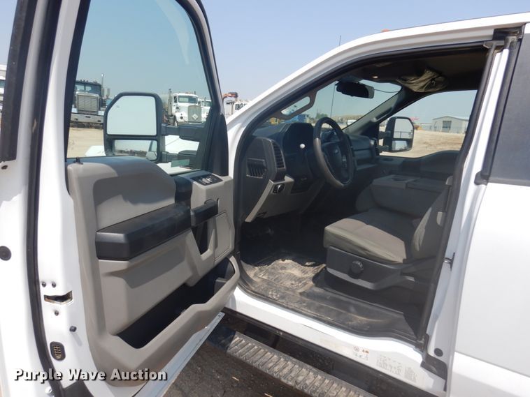 image for item IP9531 2017 Ford F550 Super Duty  SuperCab utility / service truck