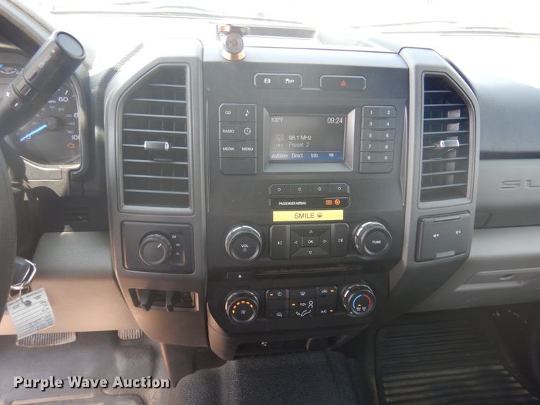 image for item IP9531 2017 Ford F550 Super Duty  SuperCab utility / service truck