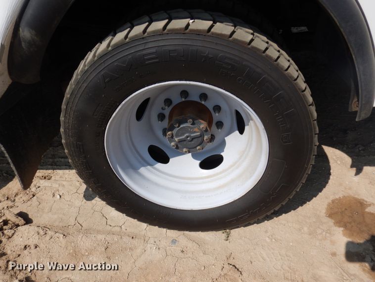 image for item IP9531 2017 Ford F550 Super Duty  SuperCab utility / service truck