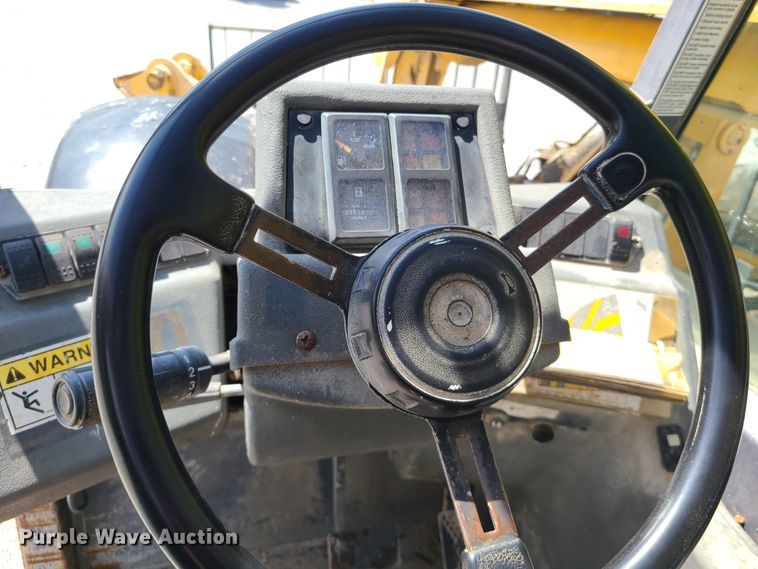 image for item IU9330 2006 Gehl DL10H55  telehandler