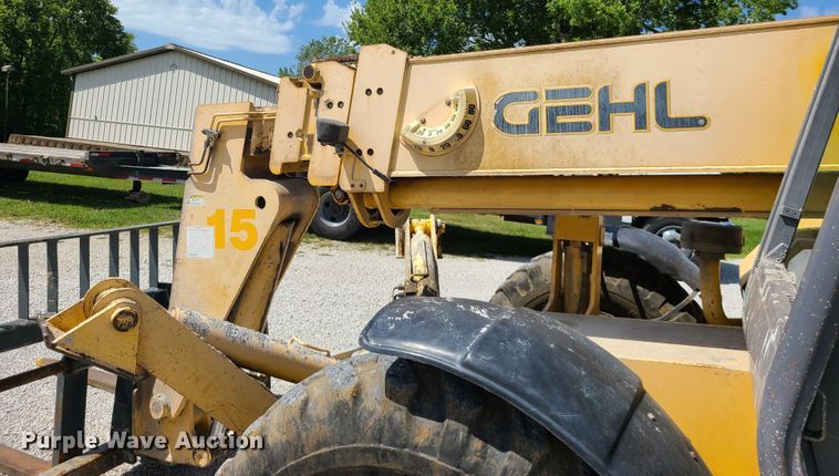 image for item IU9330 2006 Gehl DL10H55  telehandler