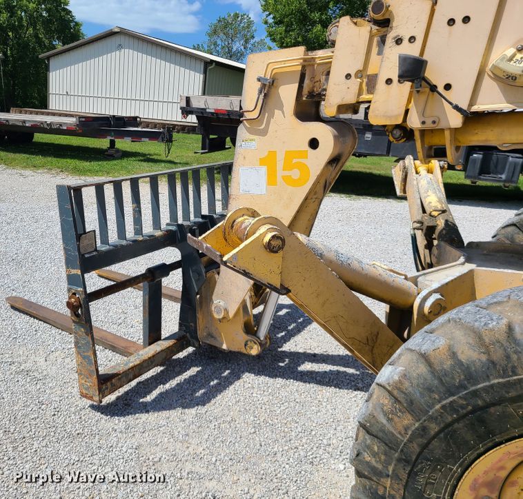 image for item IU9330 2006 Gehl DL10H55  telehandler