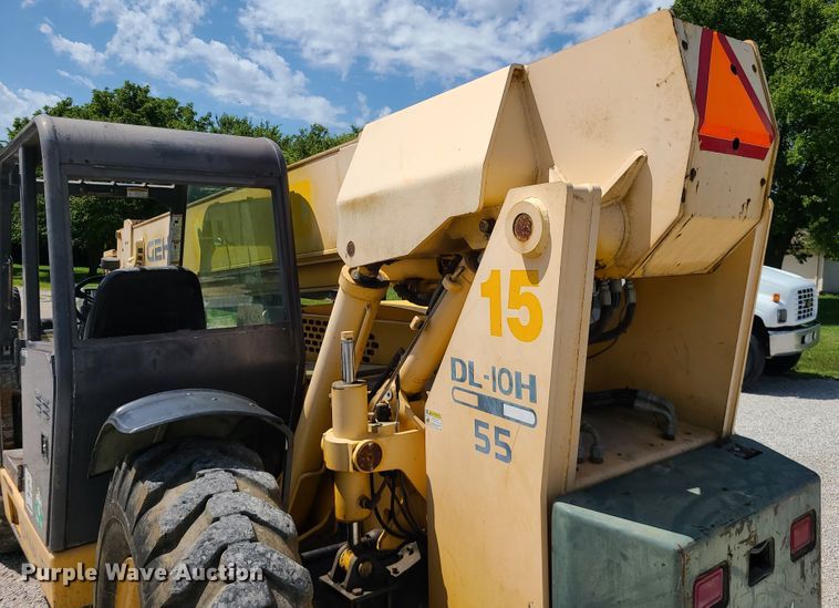 image for item IU9330 2006 Gehl DL10H55  telehandler