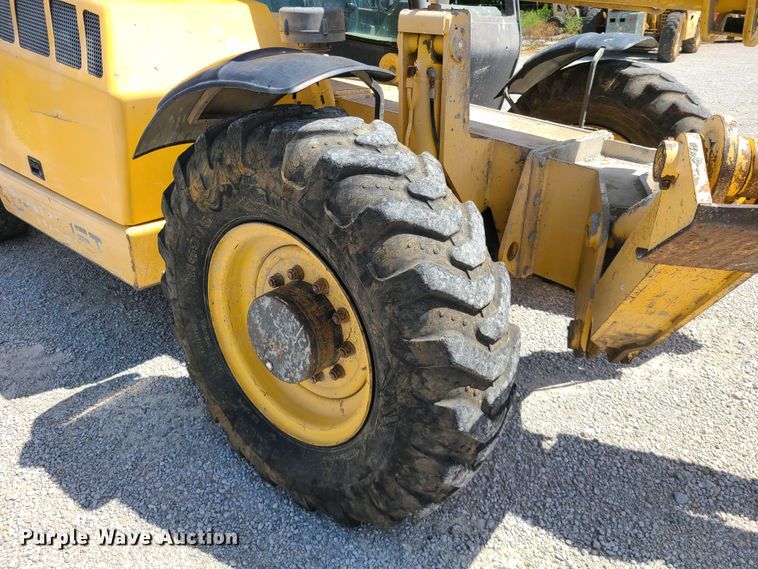 image for item IU9330 2006 Gehl DL10H55  telehandler