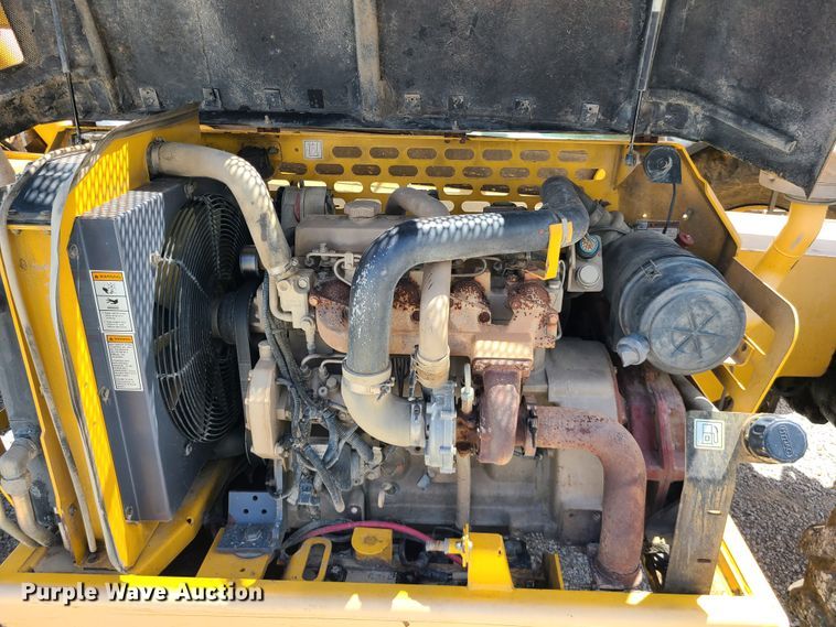 image for item IU9330 2006 Gehl DL10H55  telehandler