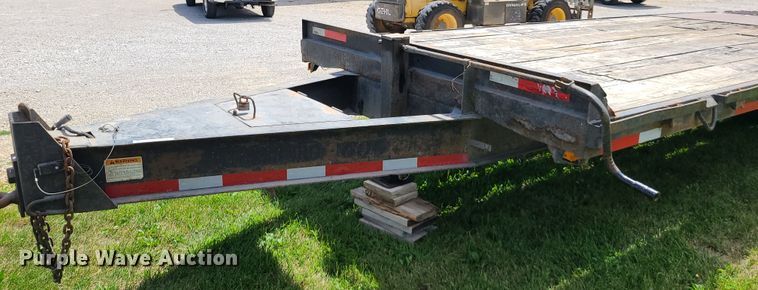 image for item IU9332 1999 Hillsboro Industries Inc. S627-TD-BT  equipment trailer