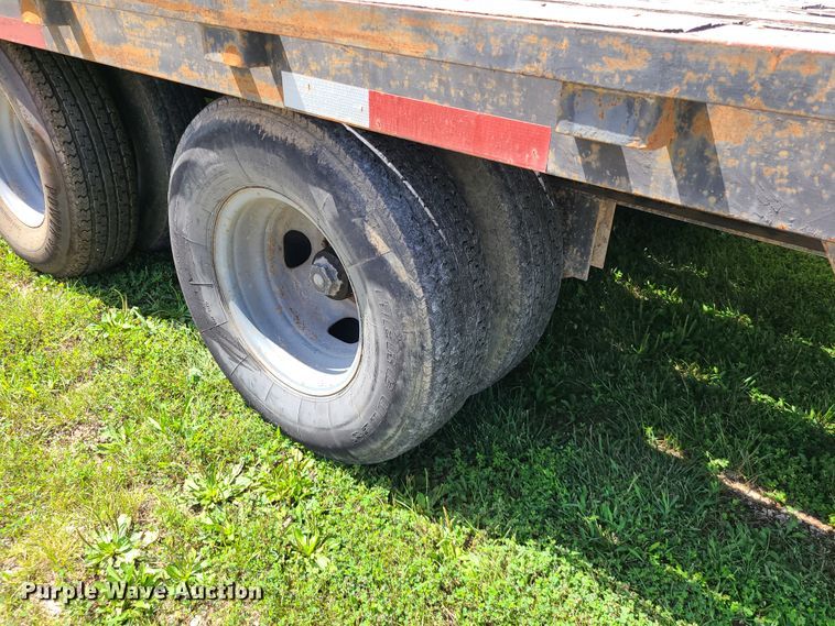 image for item IU9332 1999 Hillsboro Industries Inc. S627-TD-BT  equipment trailer