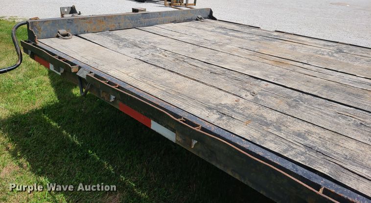 image for item IU9332 1999 Hillsboro Industries Inc. S627-TD-BT  equipment trailer