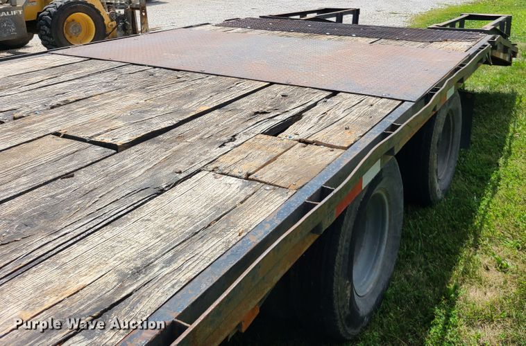 image for item IU9332 1999 Hillsboro Industries Inc. S627-TD-BT  equipment trailer