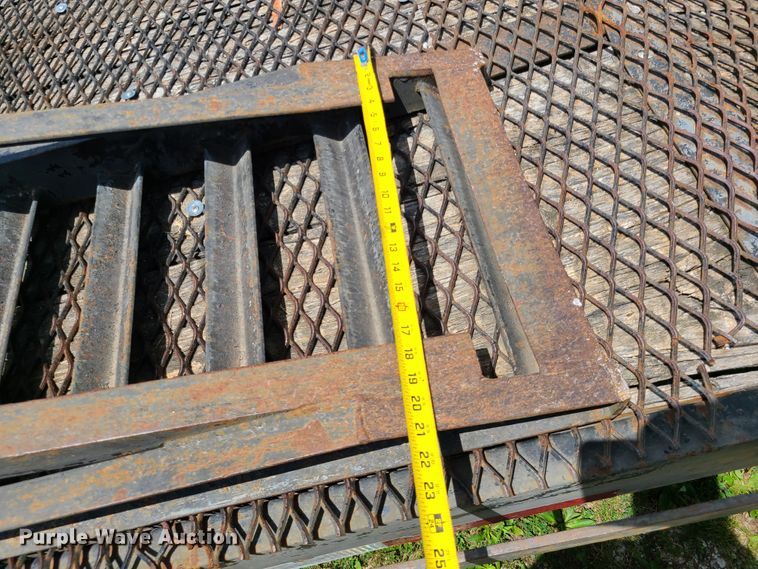 image for item IU9332 1999 Hillsboro Industries Inc. S627-TD-BT  equipment trailer