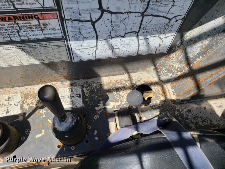 image for item IU9333 1996 Gehl Dynalift 553  telehandler