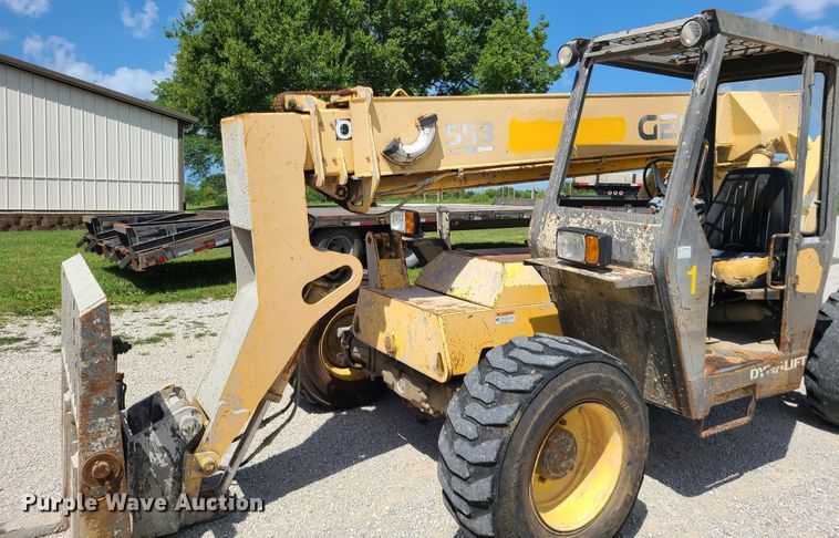 image for item IU9333 1996 Gehl Dynalift 553  telehandler